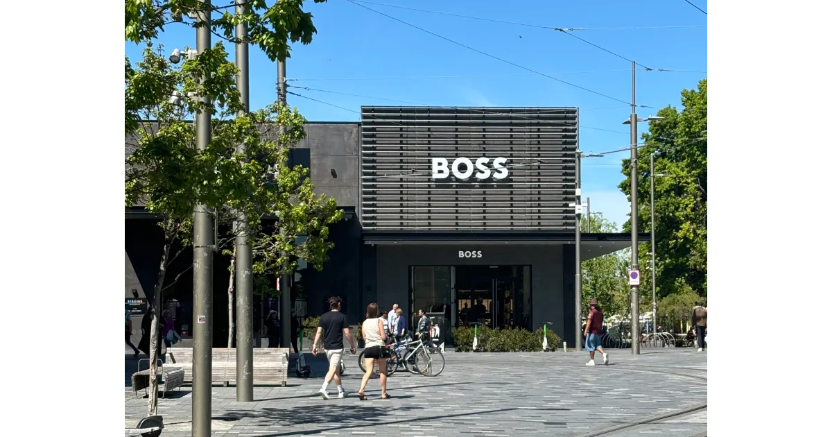 Boss TIENDA FISICA 3